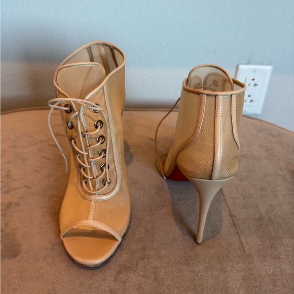 Christian Louboutin Lace-Up Peep-Toe Booties - Size 39.5 - Picture 3 of 5
